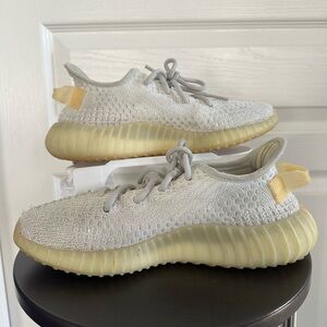 Adidas Yeezy Boost 350 V2 - Men’s Size 7.5 – Natural Colorway – USED